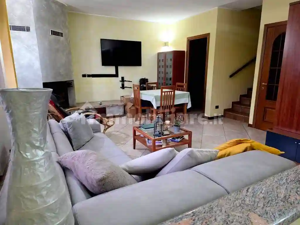 Villetta a schiera - foto 2