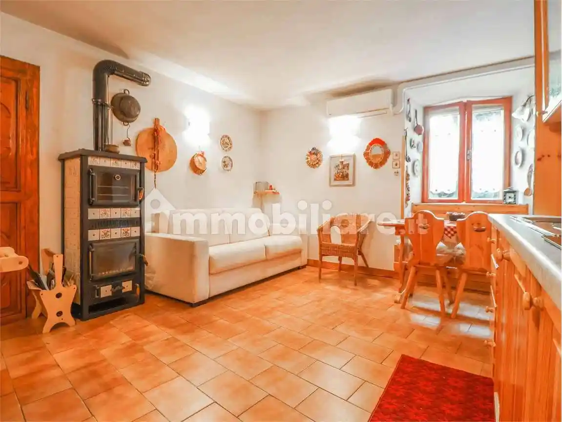 Appartamento in vendita a Gromo