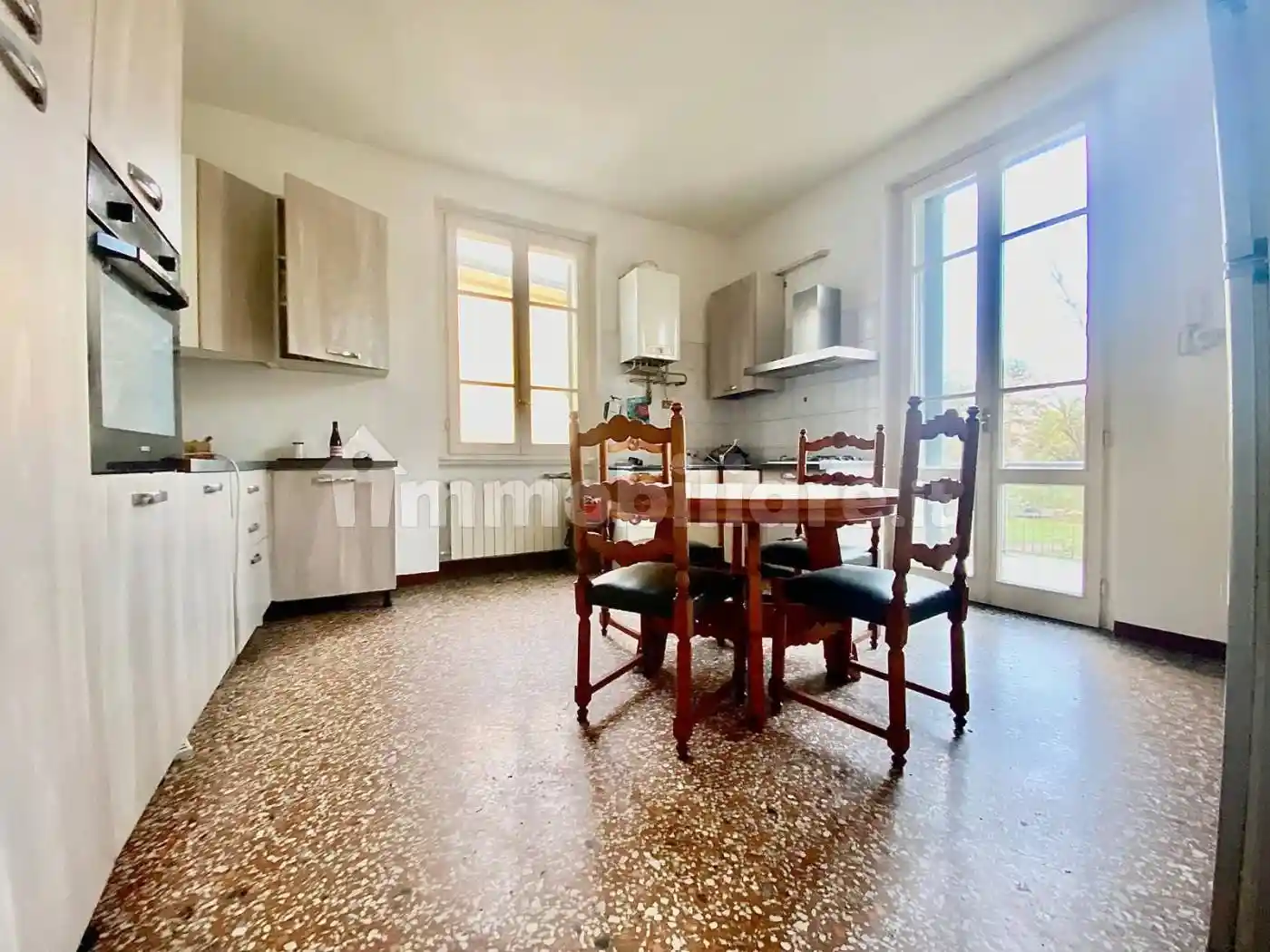 Appartamento in vendita a Piacenza