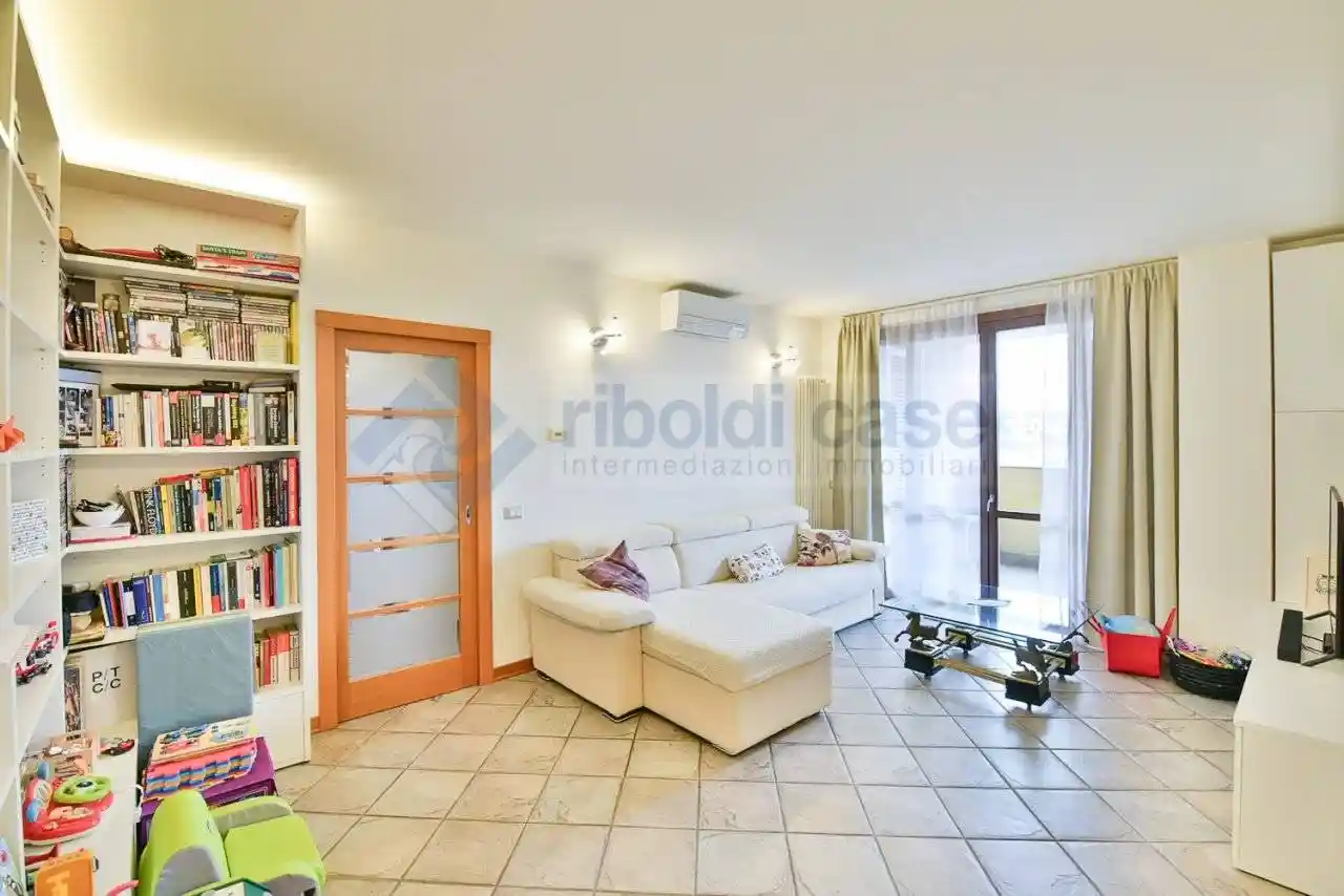 Appartamento in vendita a Bovisio-Masciago