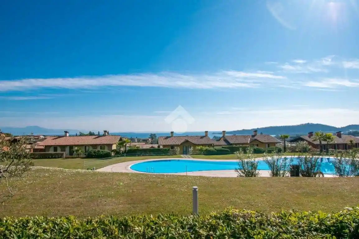 Appartamento in vendita a Padenghe sul Garda