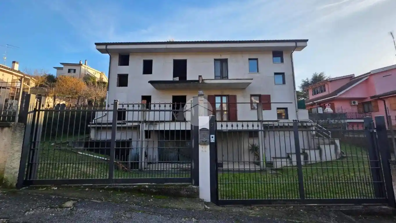 Villa in vendita a San Polo dei Cavalieri