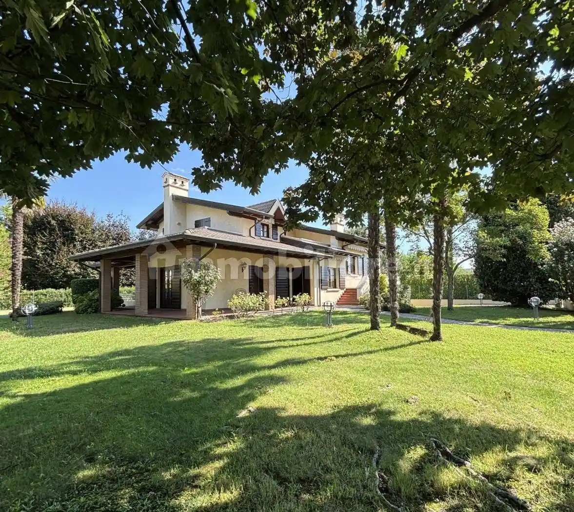 Villa in vendita a Roveredo in Piano