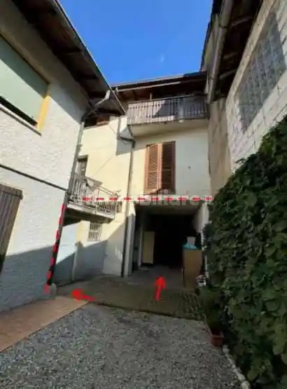 Casa indipendente in vendita a Introbio