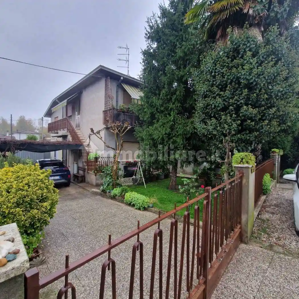 Villa in vendita a Ceregnano