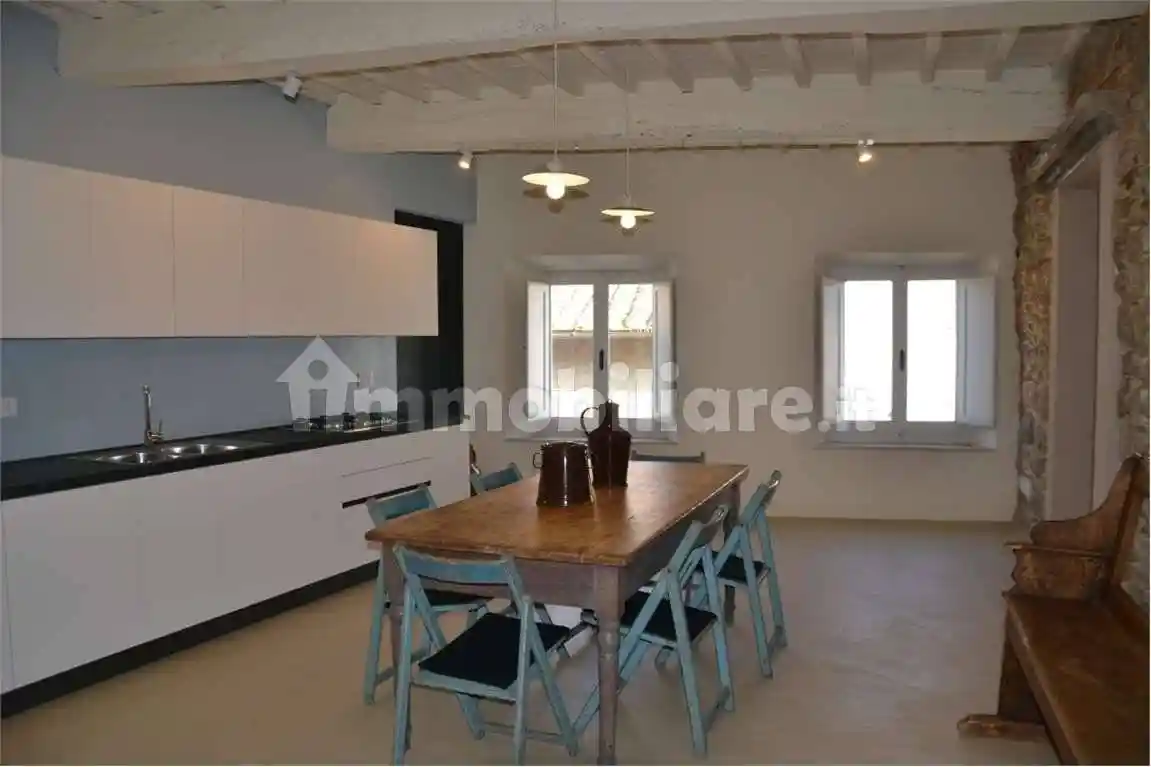 Appartamento in vendita a Lucignano