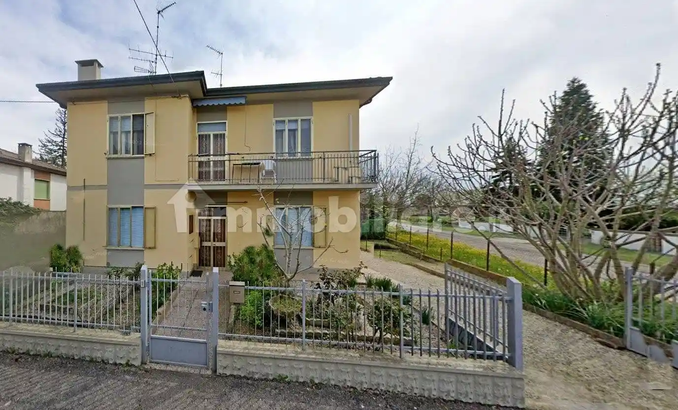 Appartamento in vendita a Tresignana