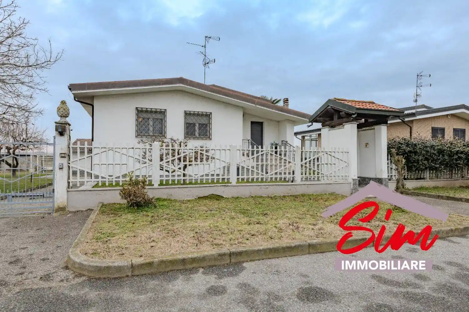 Villa in vendita a Borgo Vercelli