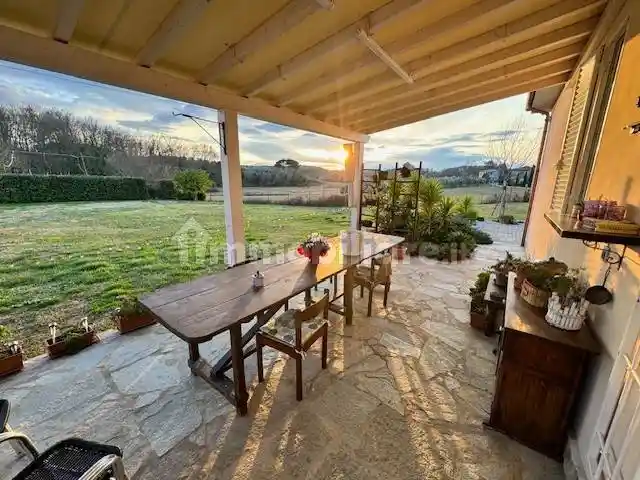 Villa in vendita a Collesalvetti