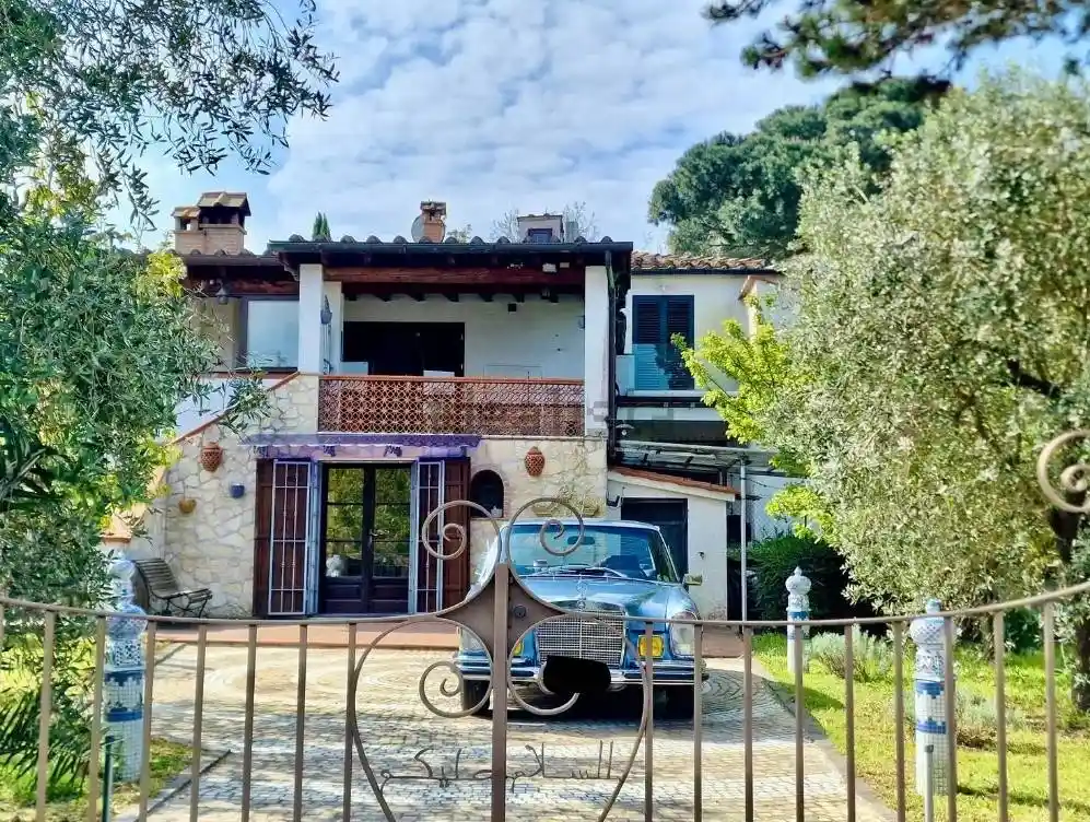 Casa indipendente in vendita a Crespina e Lorenzana