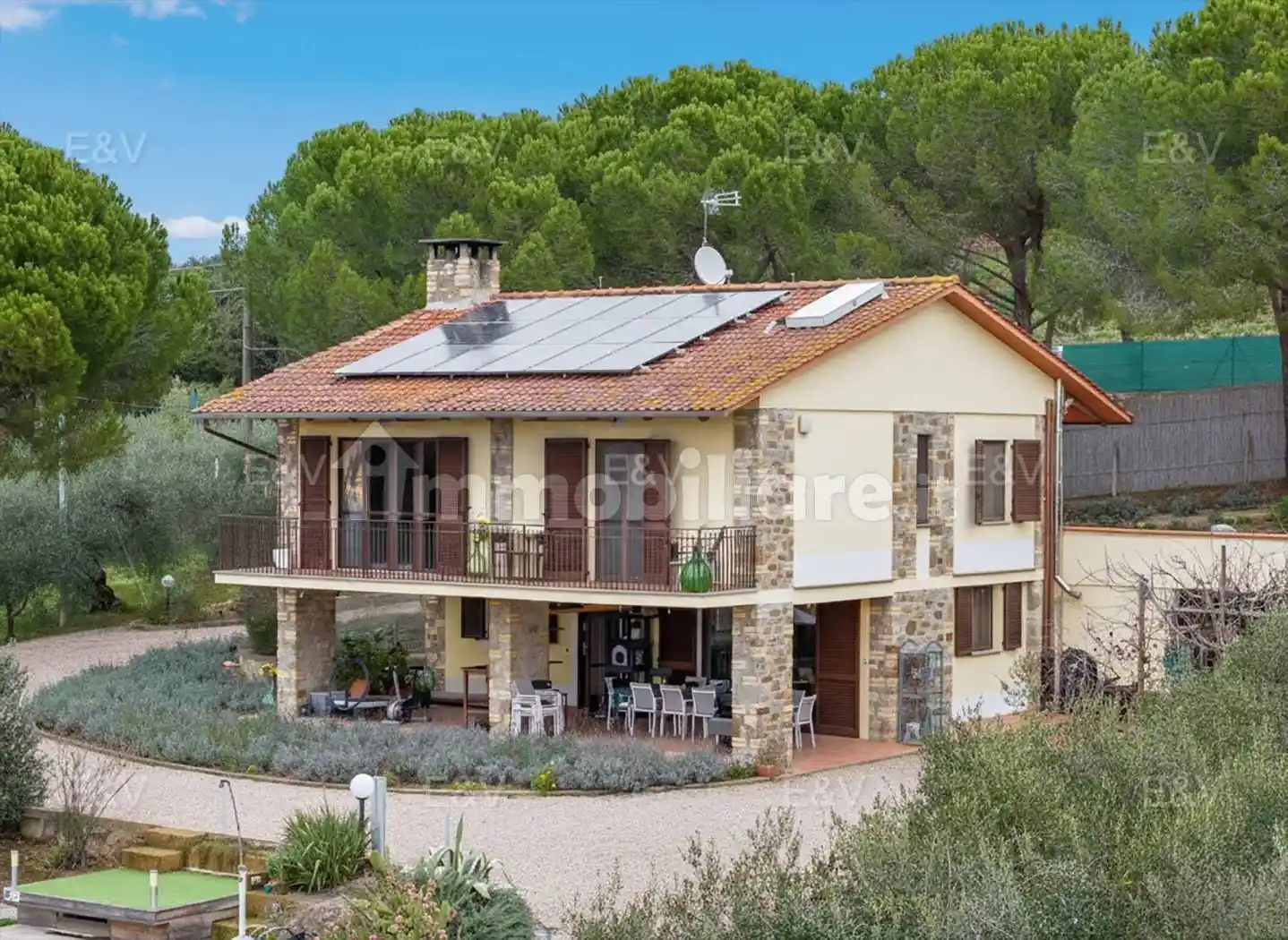 Villa in vendita a Passignano sul Trasimeno