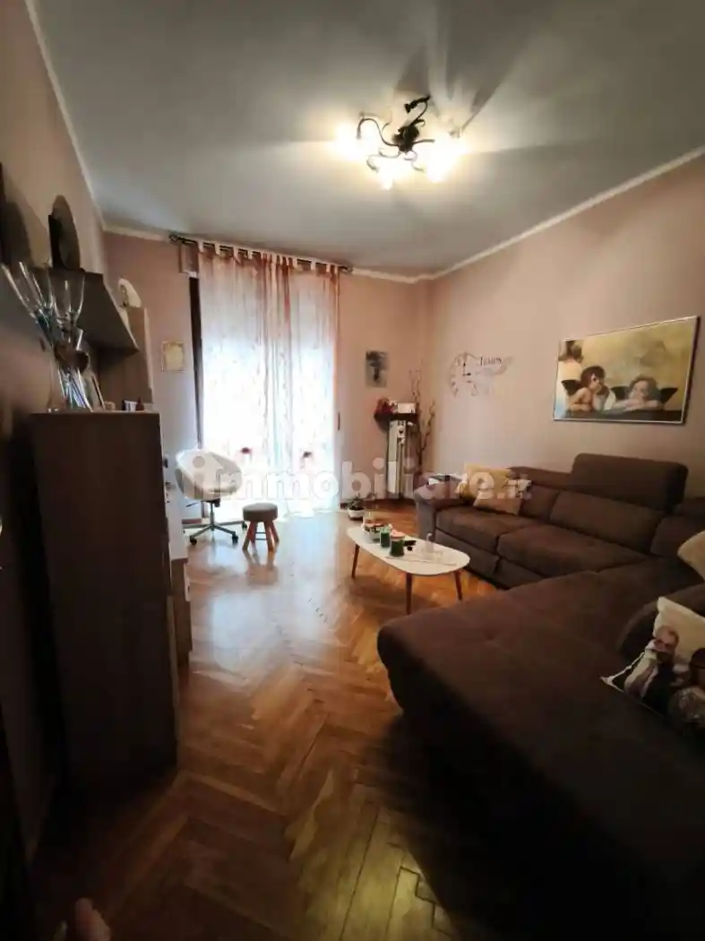 Appartamento in vendita a Vercelli