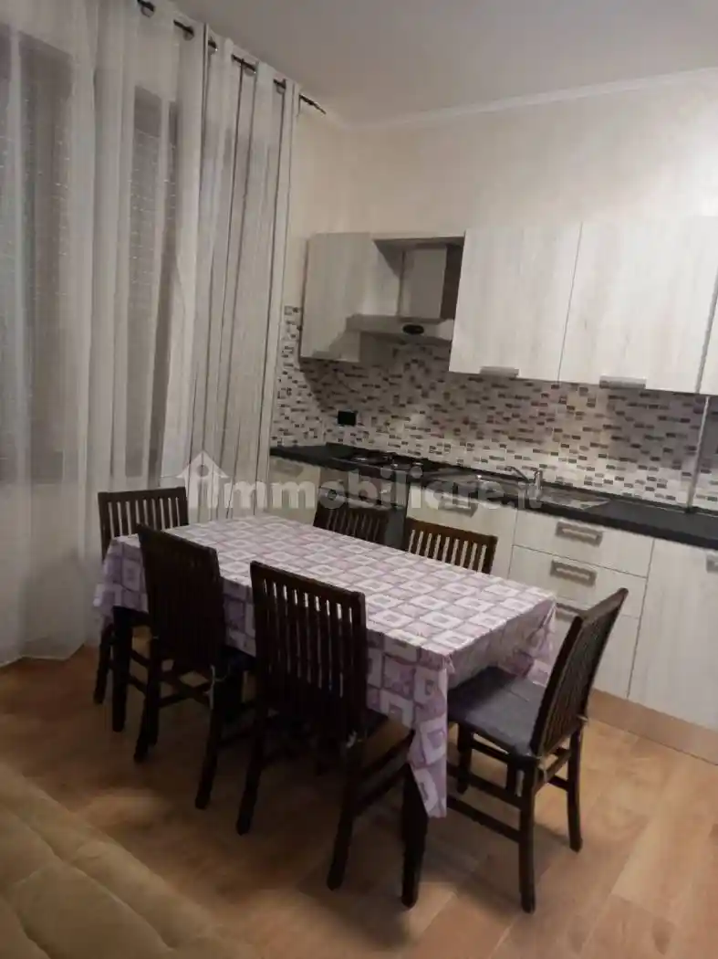 Appartamento in affitto a Simeri Crichi