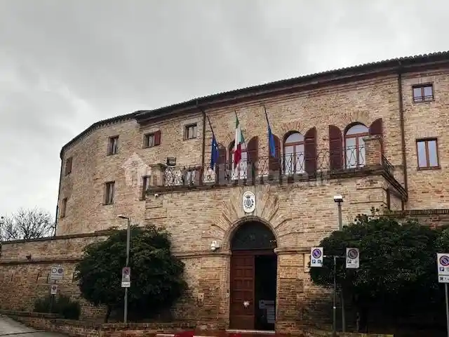 Appartamento in vendita a Falconara Marittima