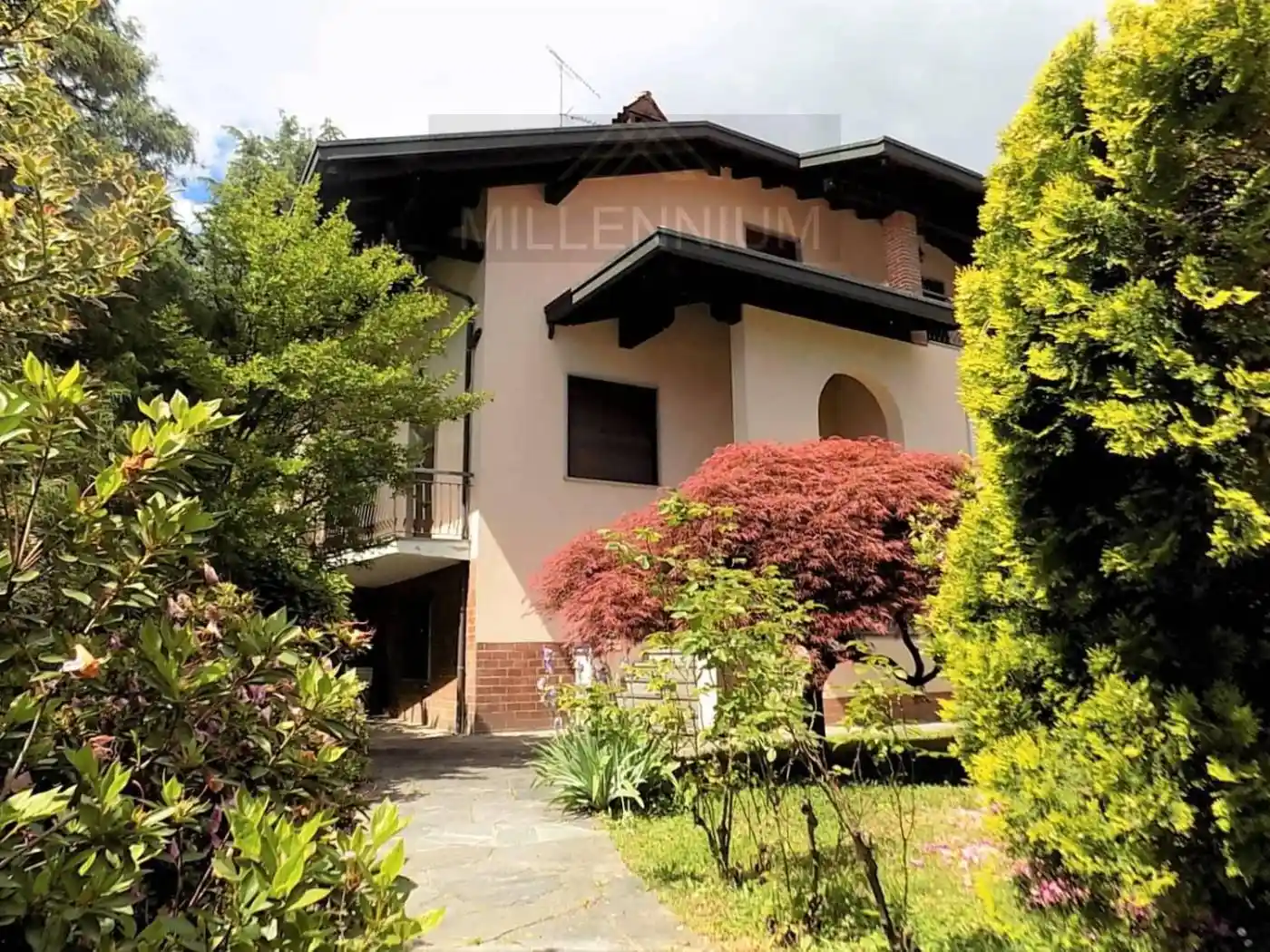 Villa in vendita a Arona