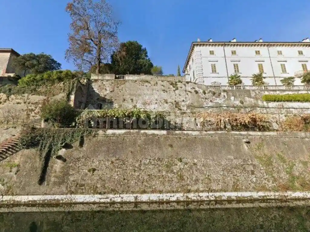 Appartamento in vendita a Vaprio d'Adda