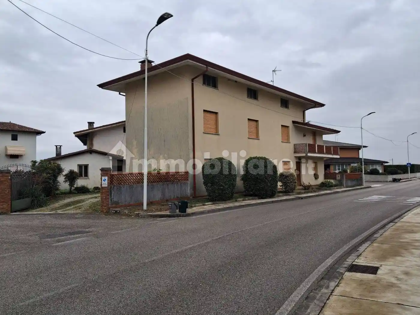 Rustico - Casale in vendita a Buttrio