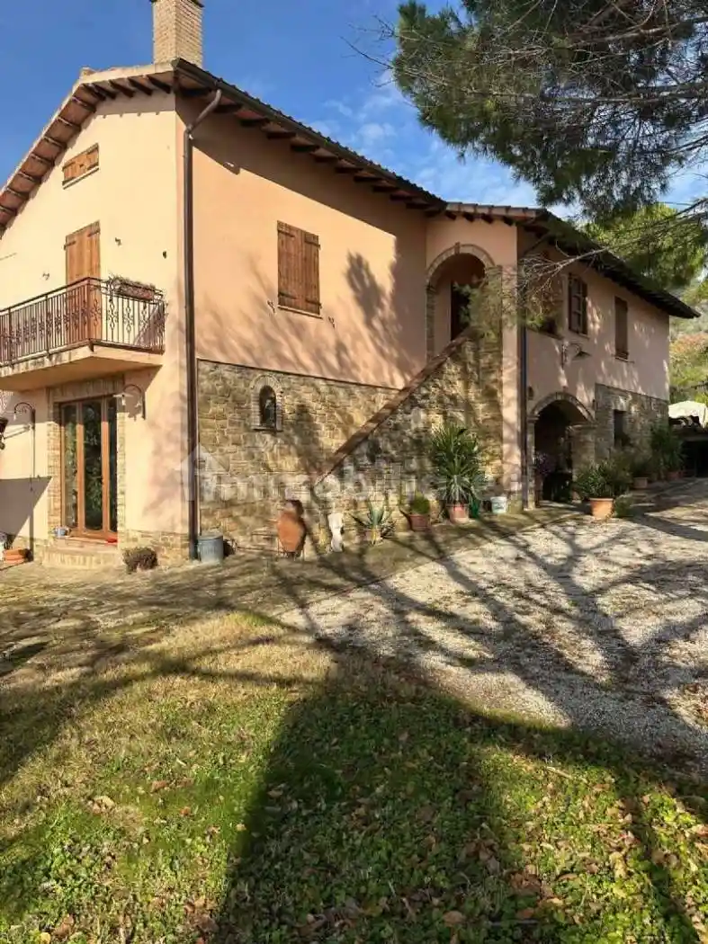 Rustico - Casale in vendita a Assisi