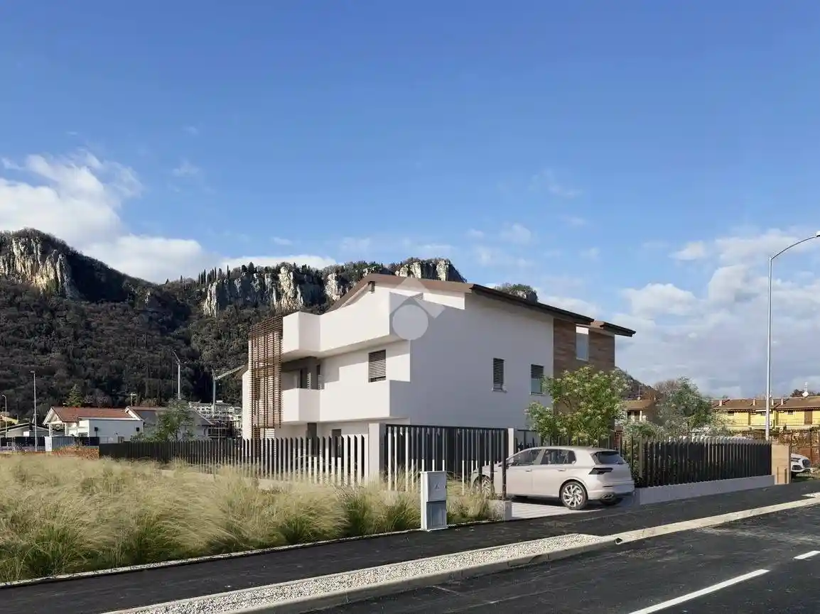 Appartamento in vendita a Affi