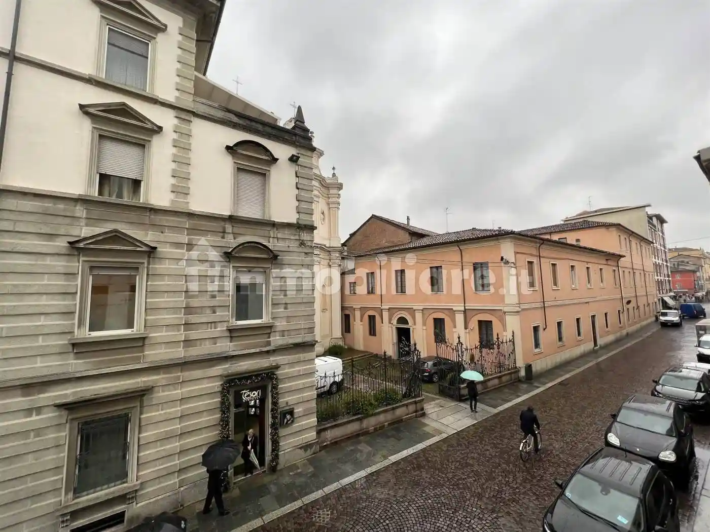 Appartamento in vendita a Piacenza