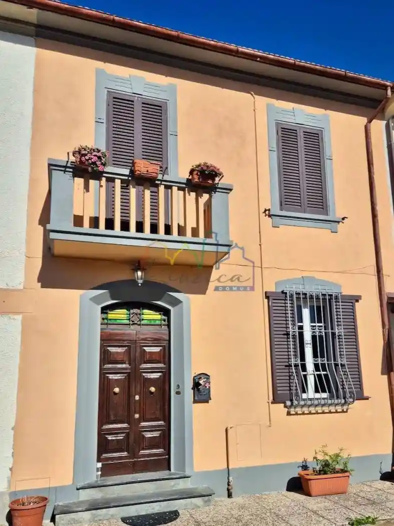 Casa indipendente in vendita a Cascina