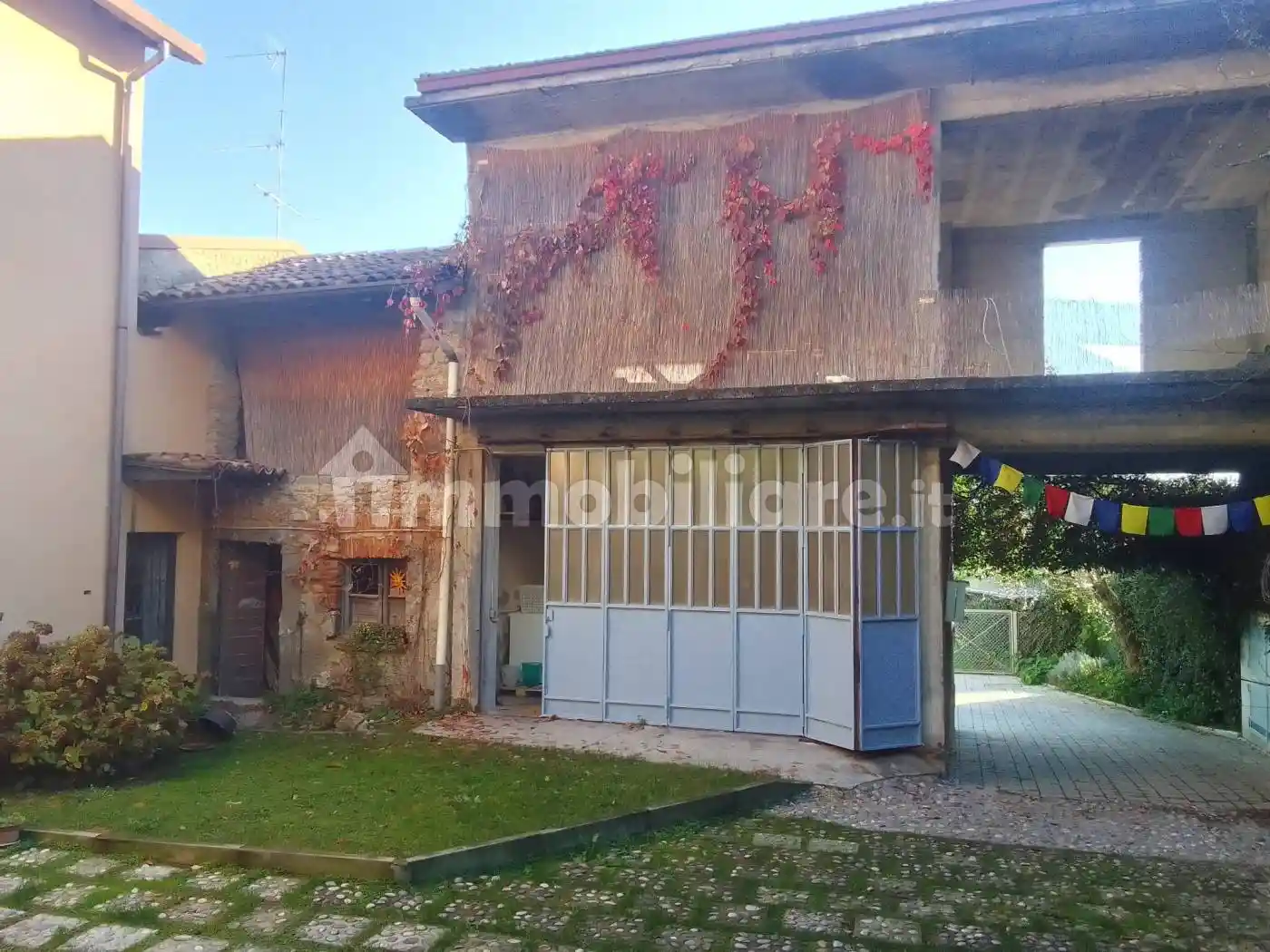 Rustico - Casale in vendita a Inverigo