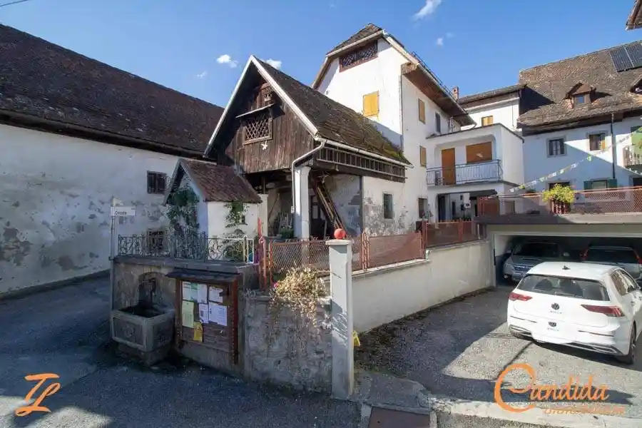 Casa indipendente in vendita a Ovaro