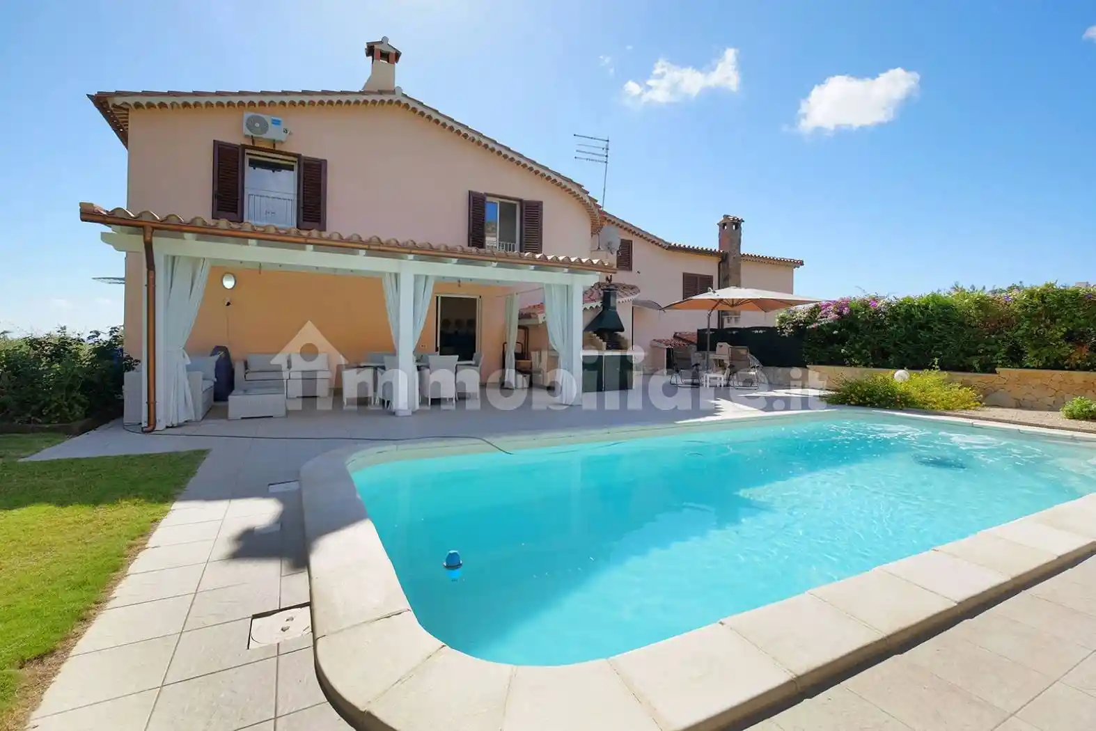 Villetta a schiera in vendita a Pula