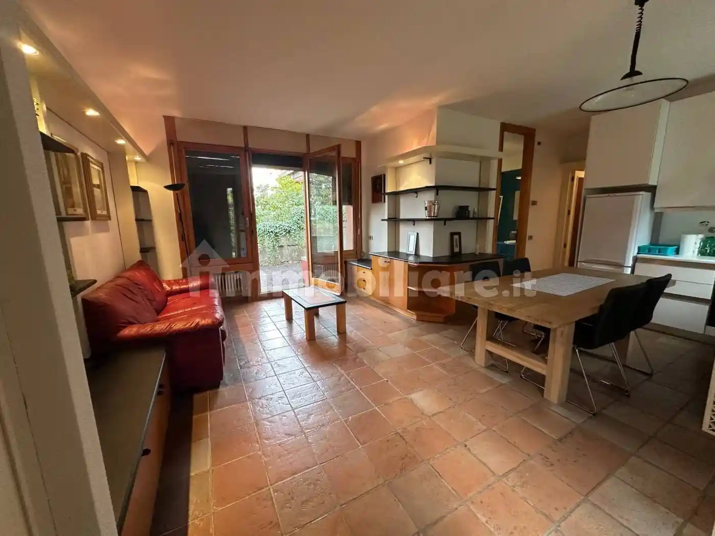 Appartamento in affitto a Barzanò