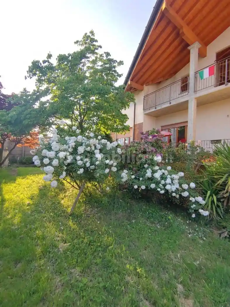 Appartamento in vendita a Cavaria con Premezzo