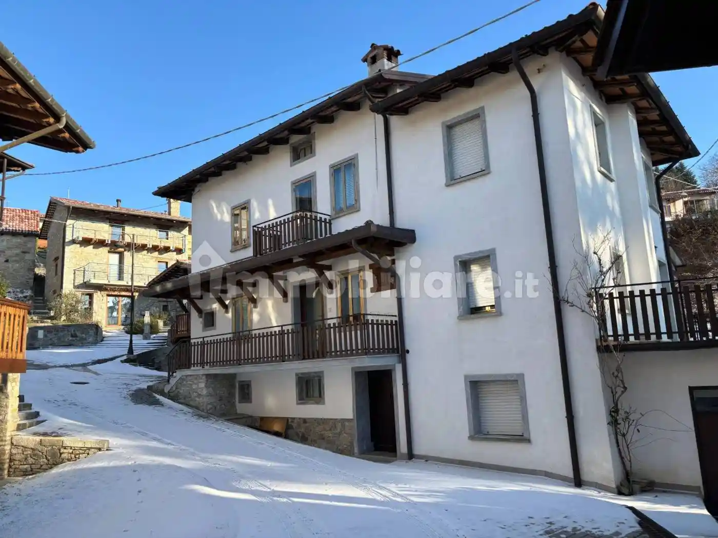 Casa indipendente in vendita a Stregna