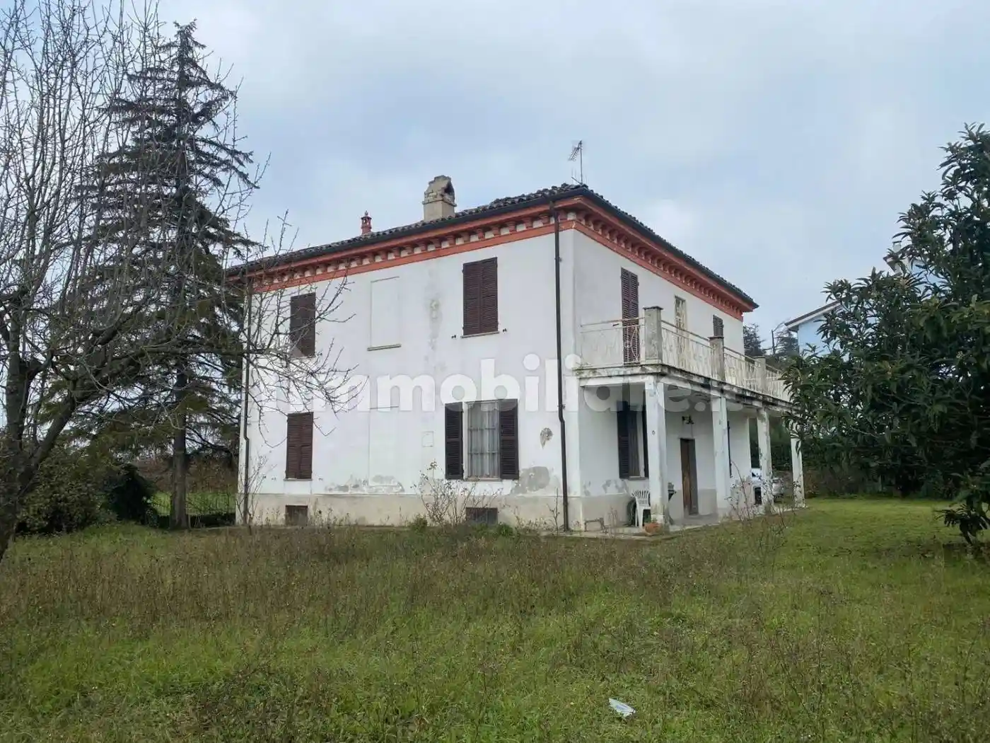 Villa in vendita a Paderna