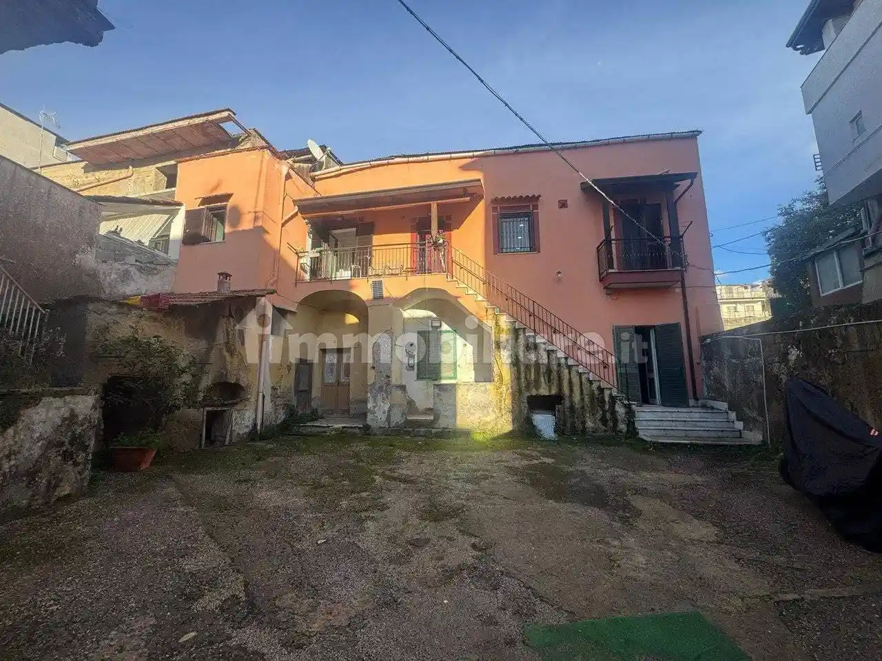 Palazzo - Edificio in vendita a Marano di Napoli