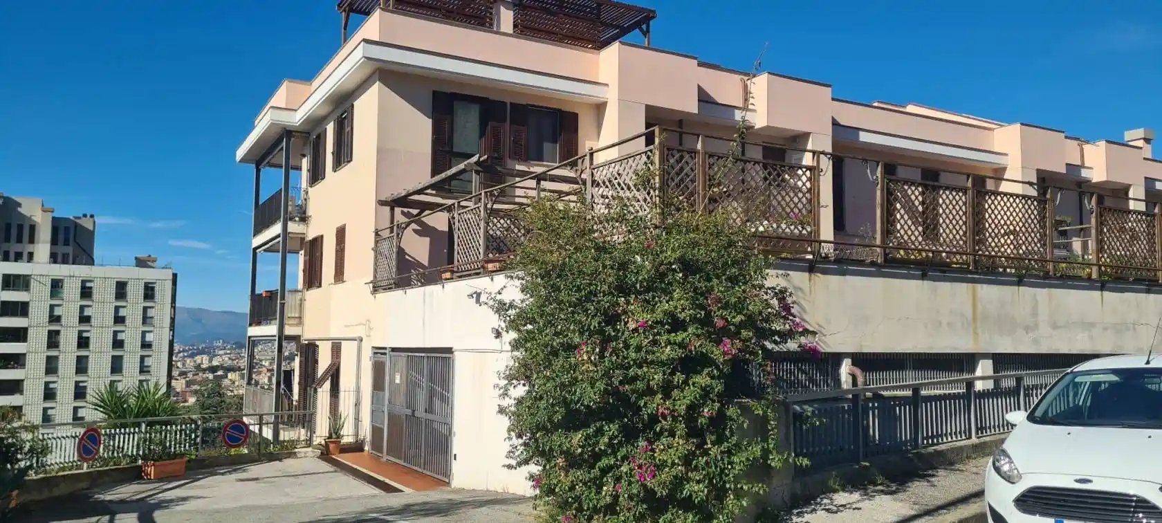 Appartamento in vendita a Genova