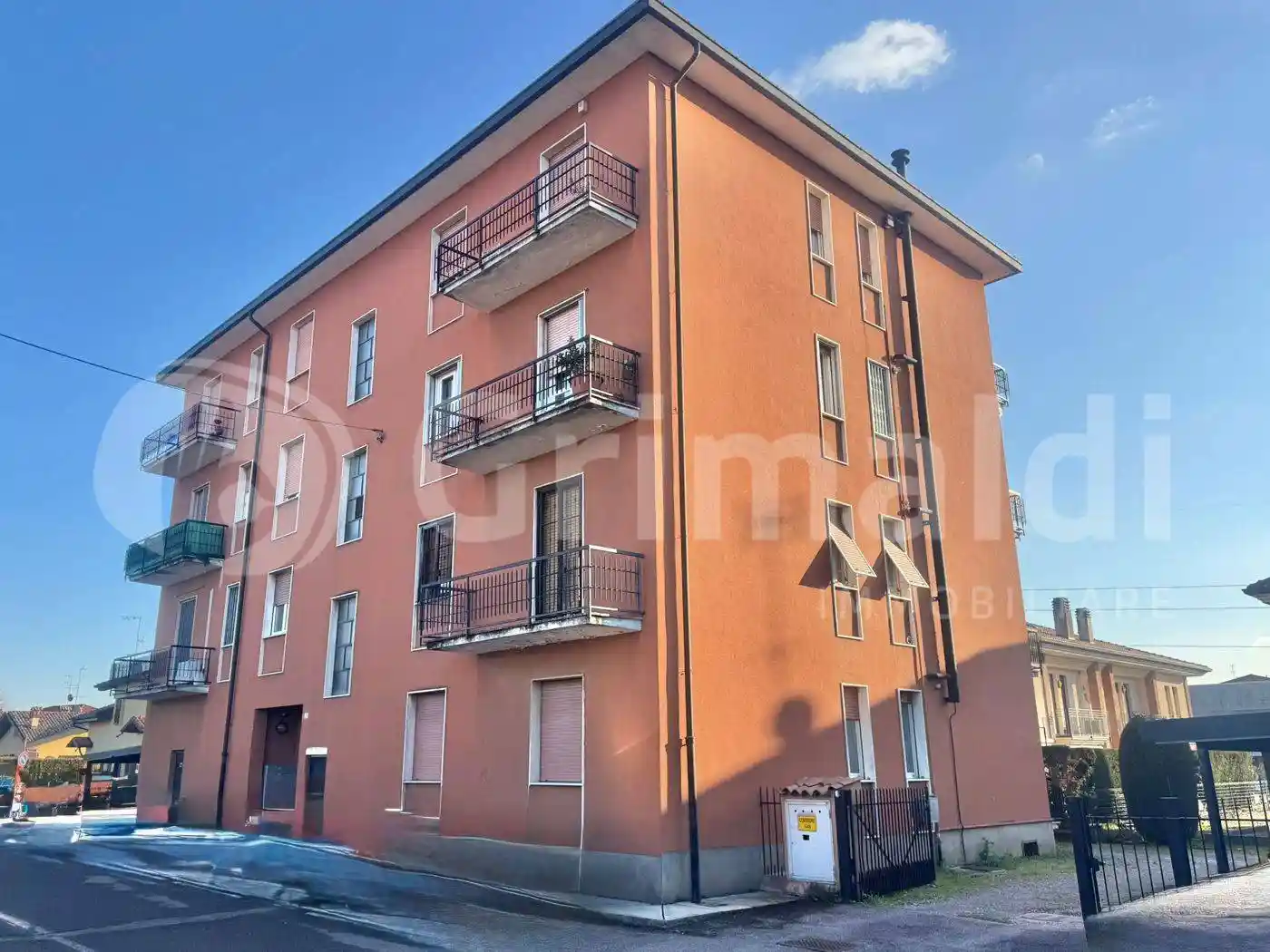 Appartamento in vendita a Lomagna