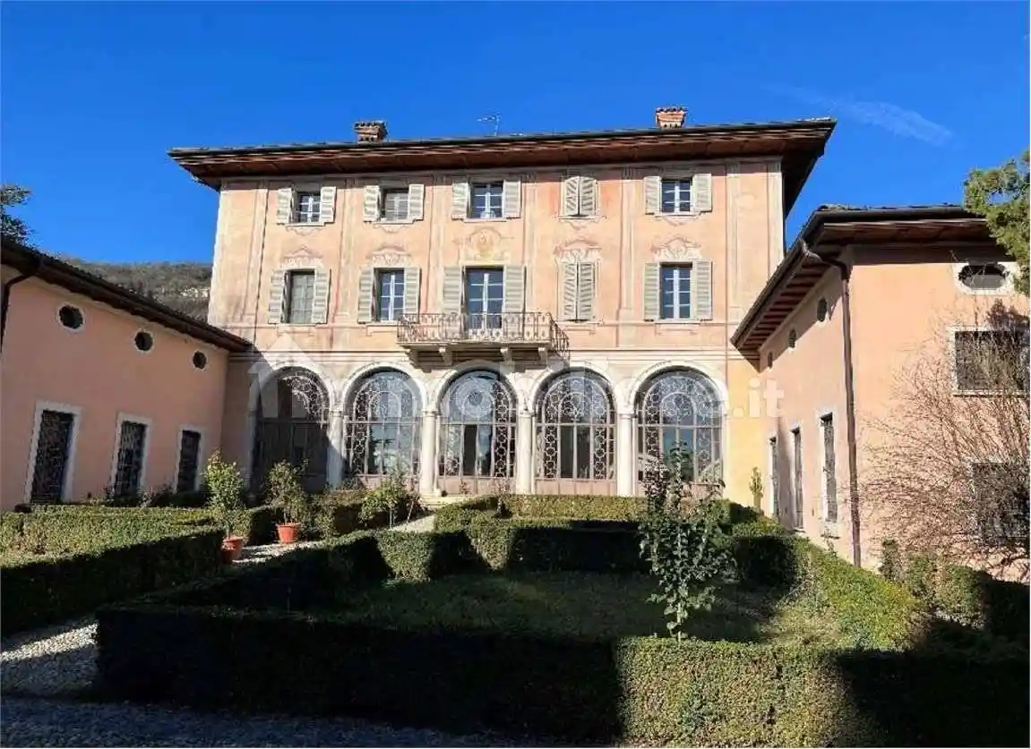 Villa in vendita a Brescia