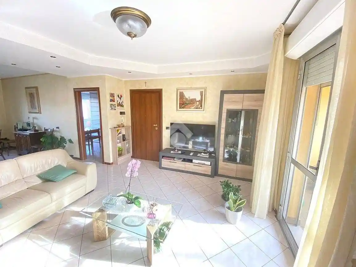 Appartamento in vendita a Samarate