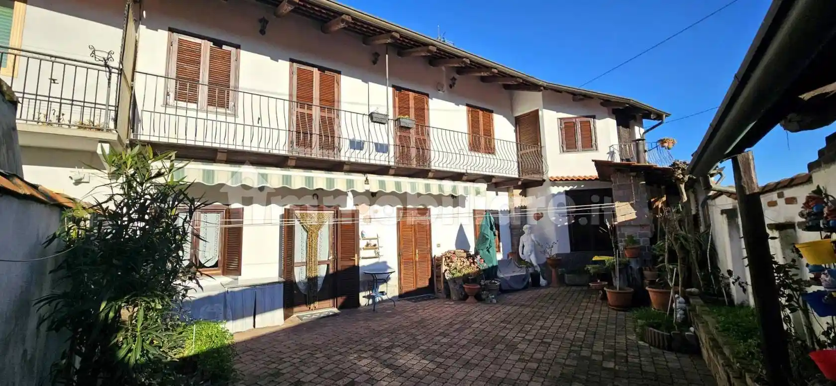 Villa in vendita a Rondissone