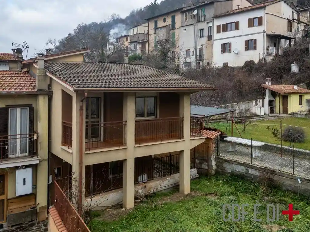 Villa in vendita a Borgorose