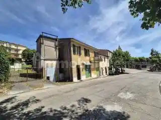 Casa indipendente in vendita a Castell'Azzara