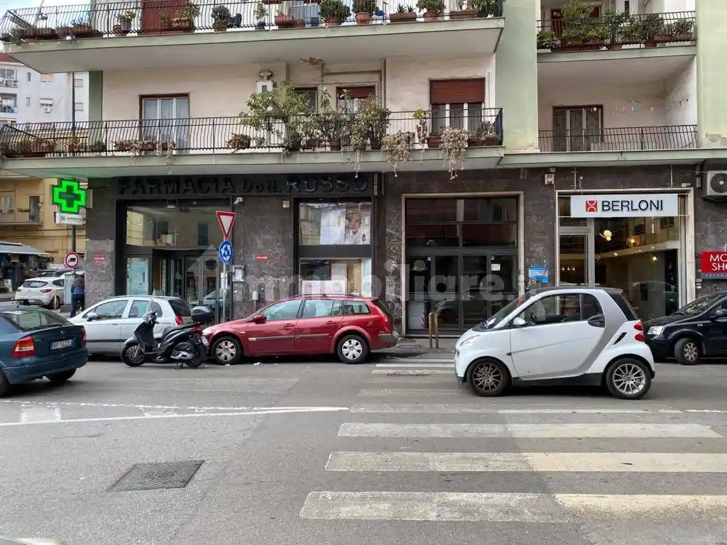 Appartamento in vendita a Napoli