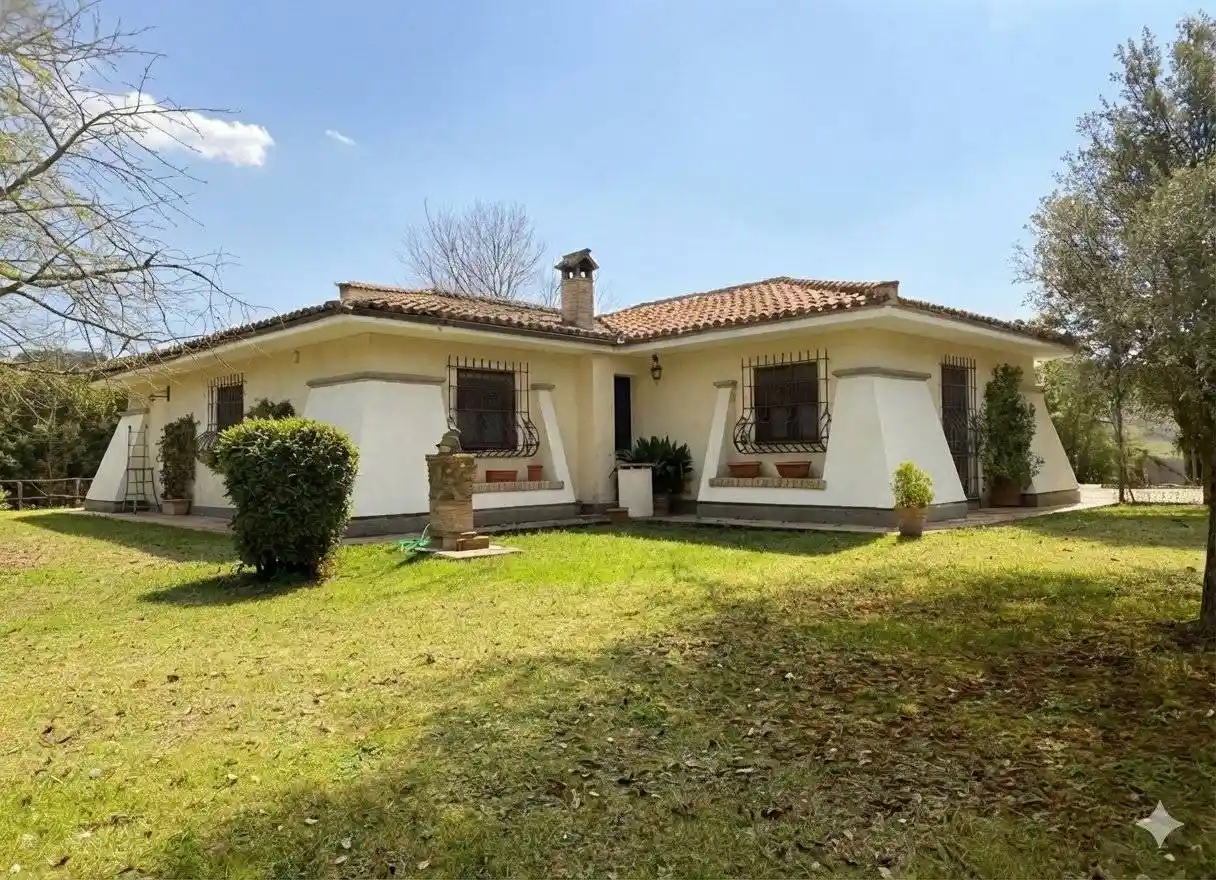 Villa in vendita a Campagnano di Roma
