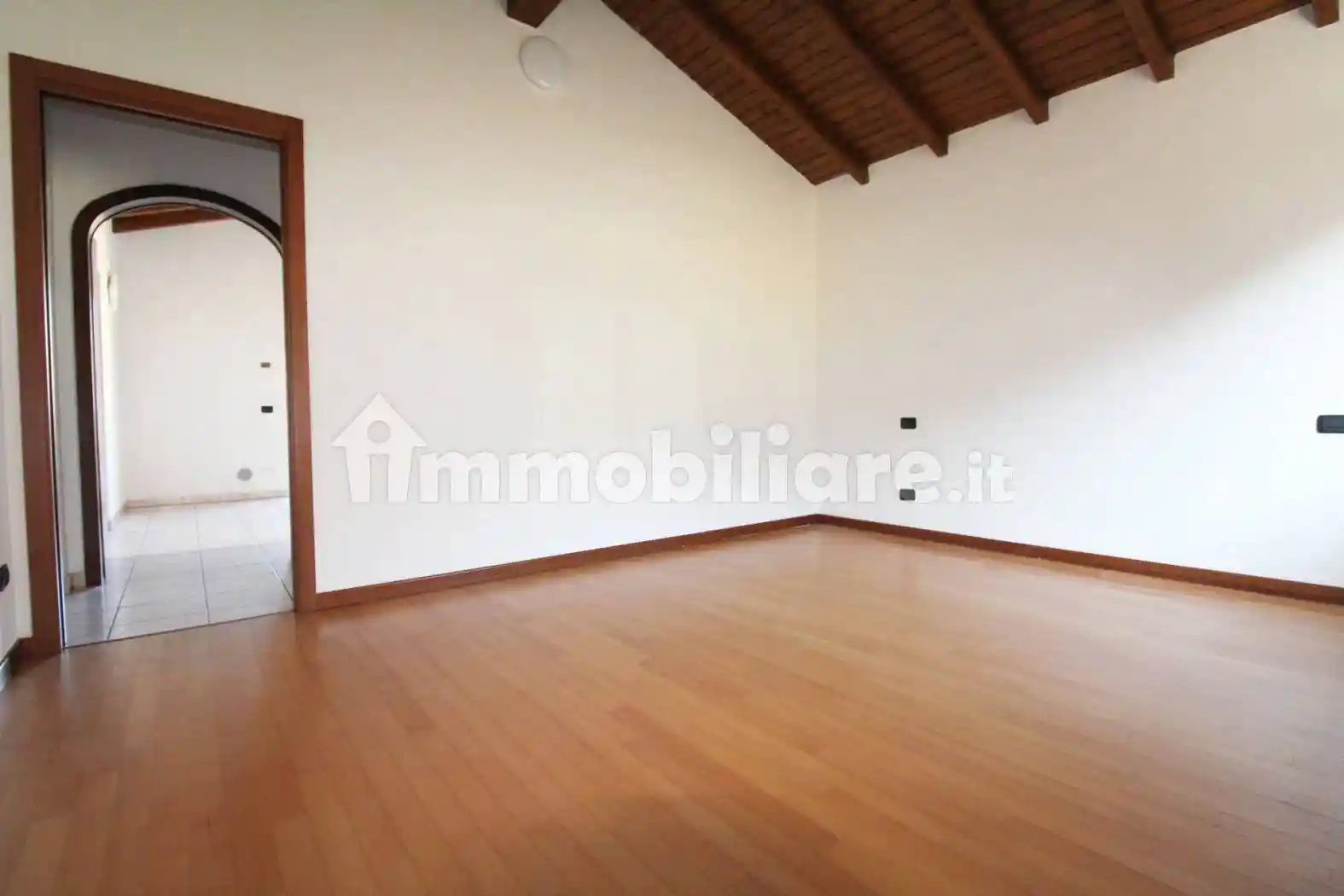 Appartamento in vendita a Mesenzana