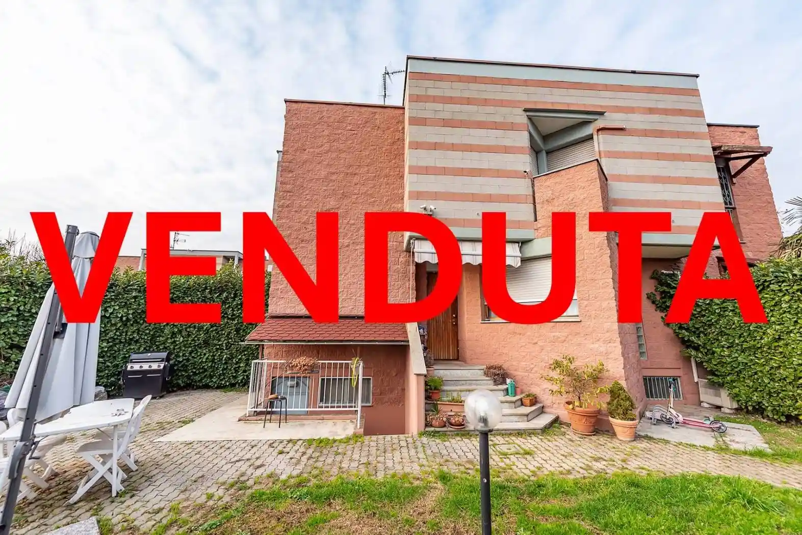 Villa in vendita a Lainate