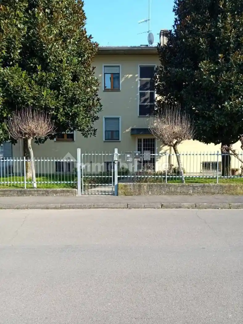 Appartamento in vendita a Langhirano