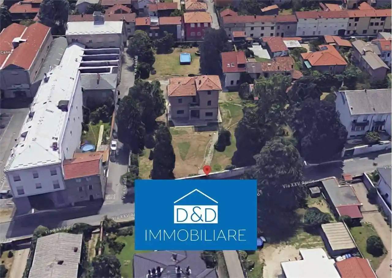 Villa in vendita a Galliate