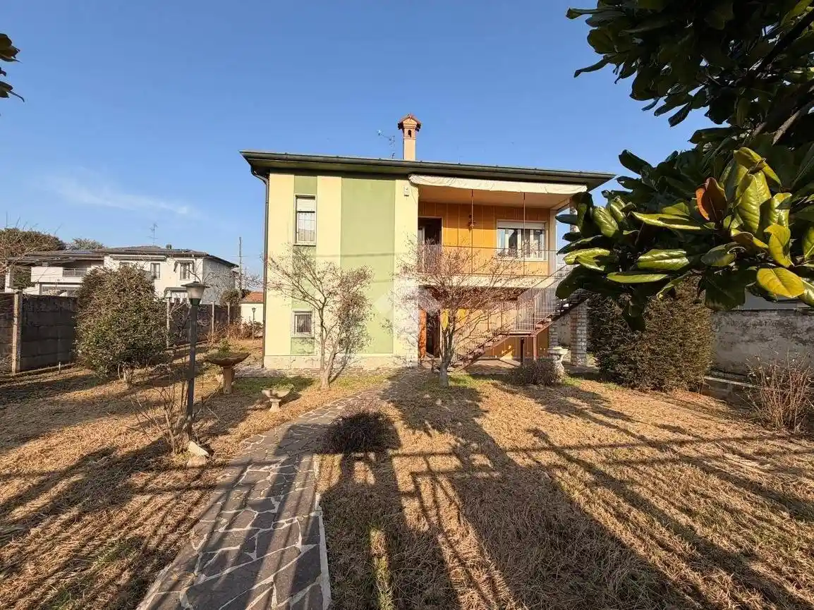 Villa in vendita a Vailate