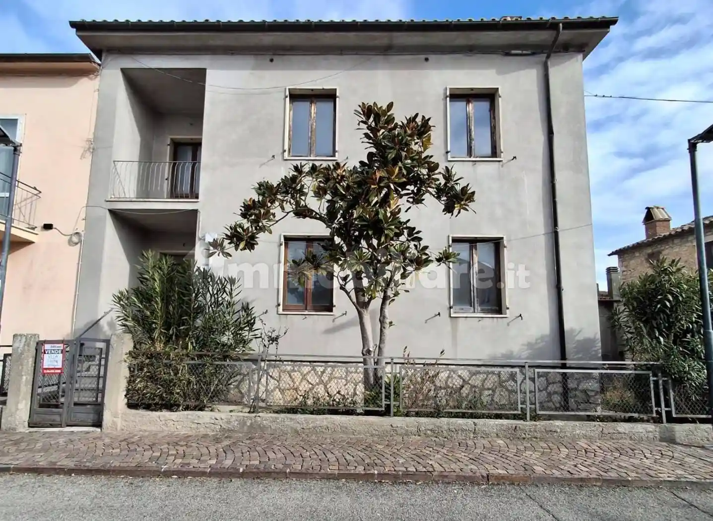 Villa in vendita a Baschi