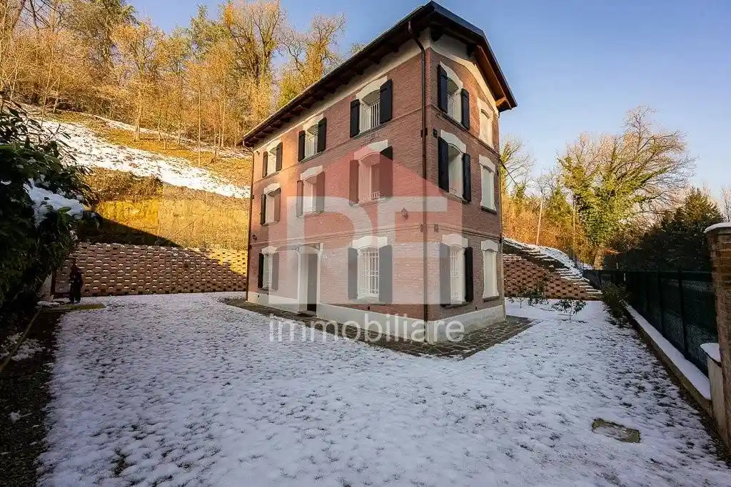 Villa in vendita a Monte San Pietro