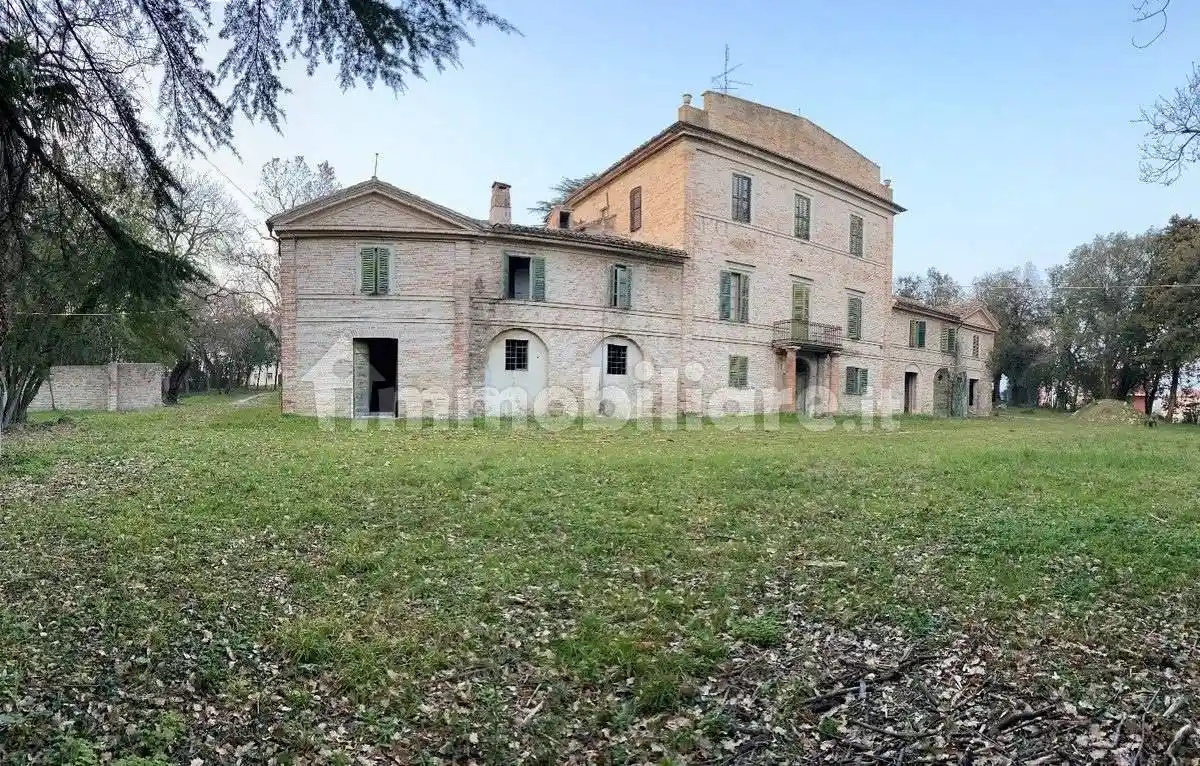 Villa in vendita a Jesi